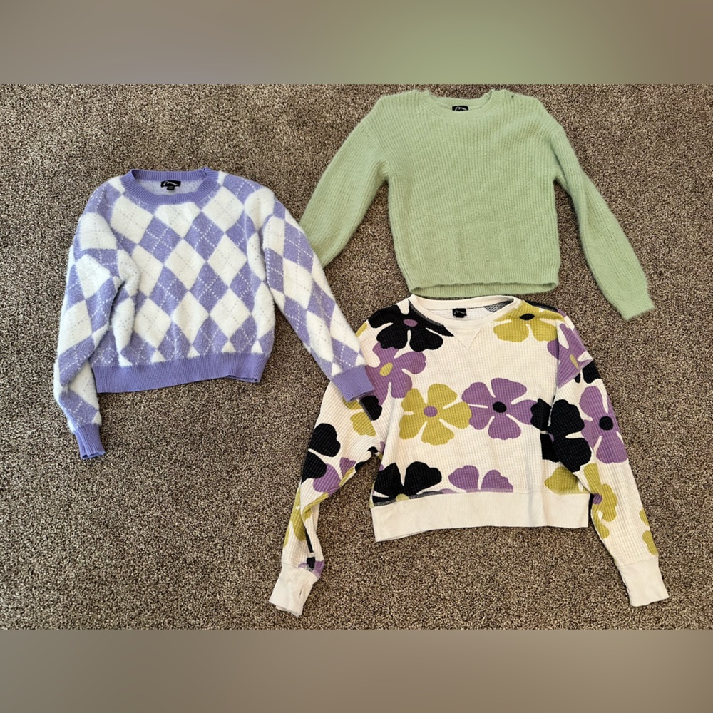 3- crop top sweaters; size 10/12; get all three’nn